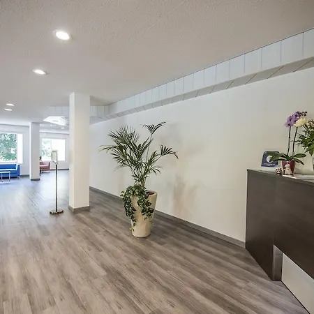 سنترو كادرو بانوراميك 4*