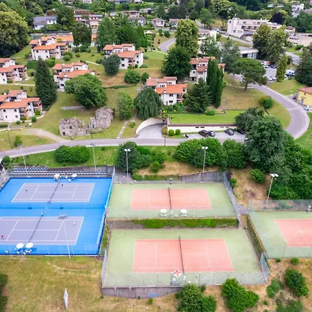 Centro Cadro Panoramica מלון דירות 4*